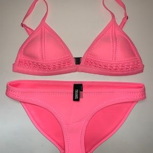 TRIANGL pink bikini